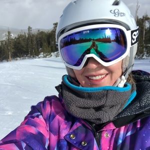 Meet your Posher, Emily